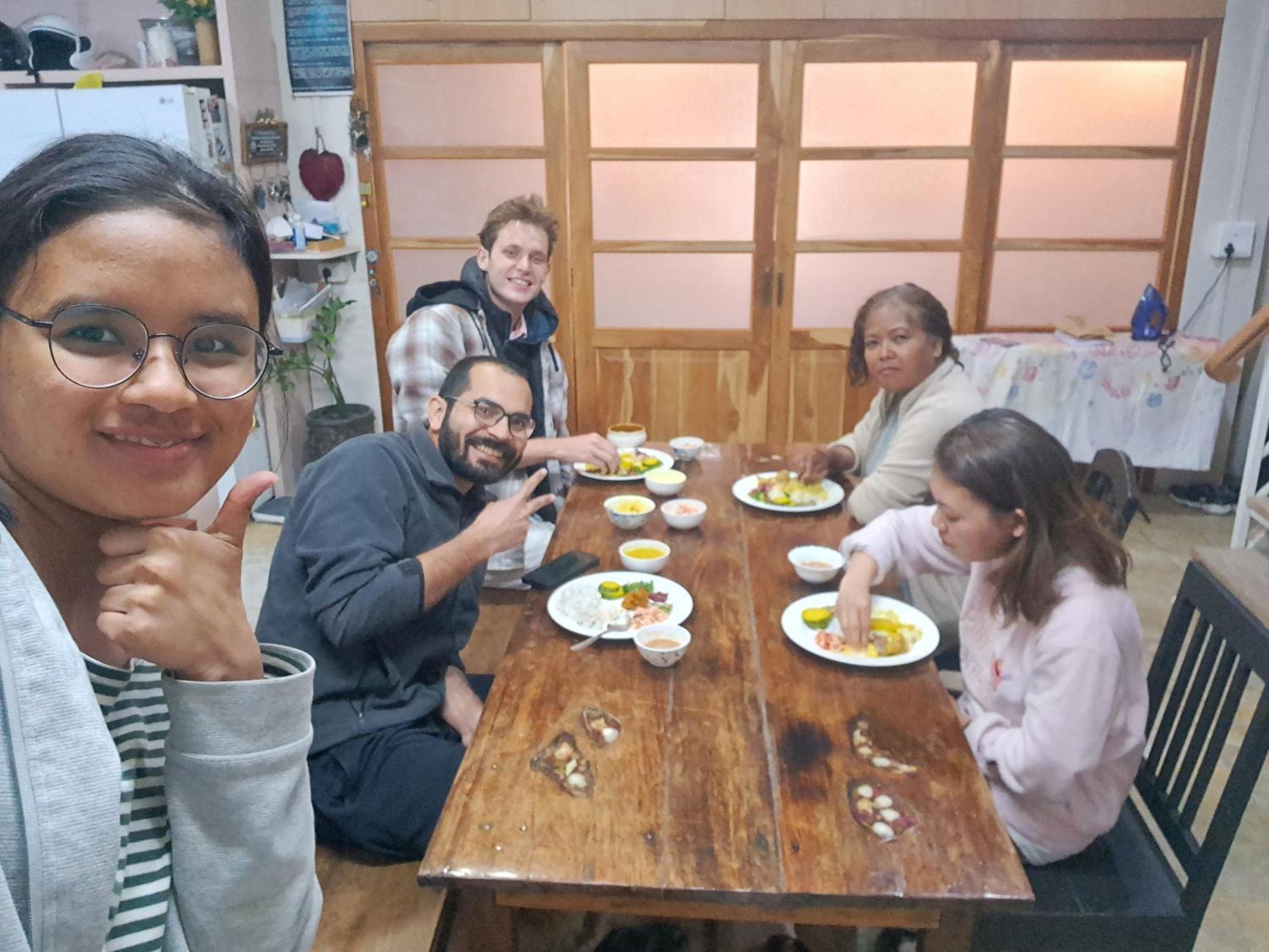 Dormitories/Hosteller, Giftland Homestay Āīzawl Δωμάτιο φωτογραφία